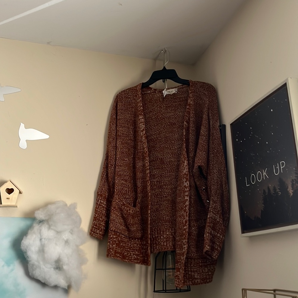 UsedCardigan